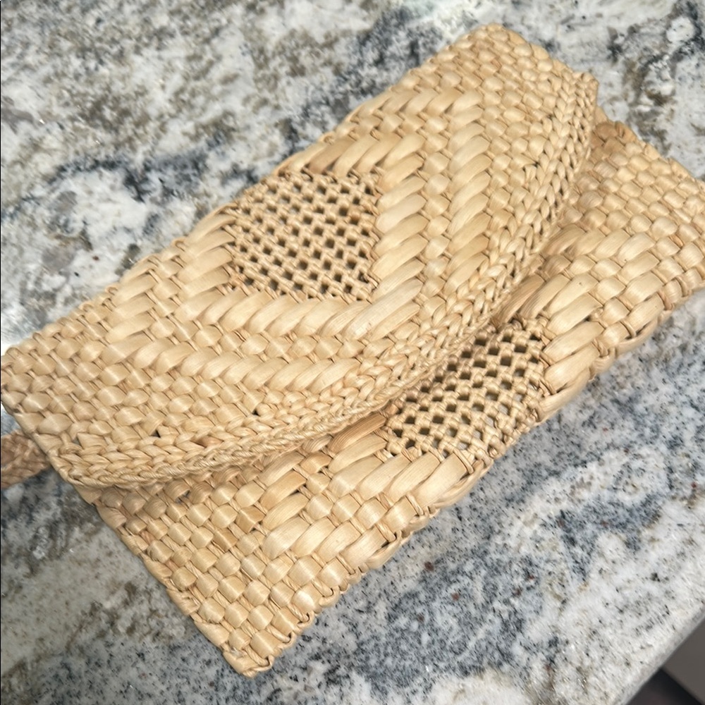 Banana Republic Vintage Tan Woven Clutch with Intricate Design
